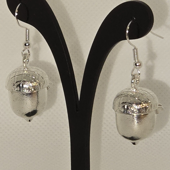 Acorn earrings - silver-tone - Picture 4 of 7